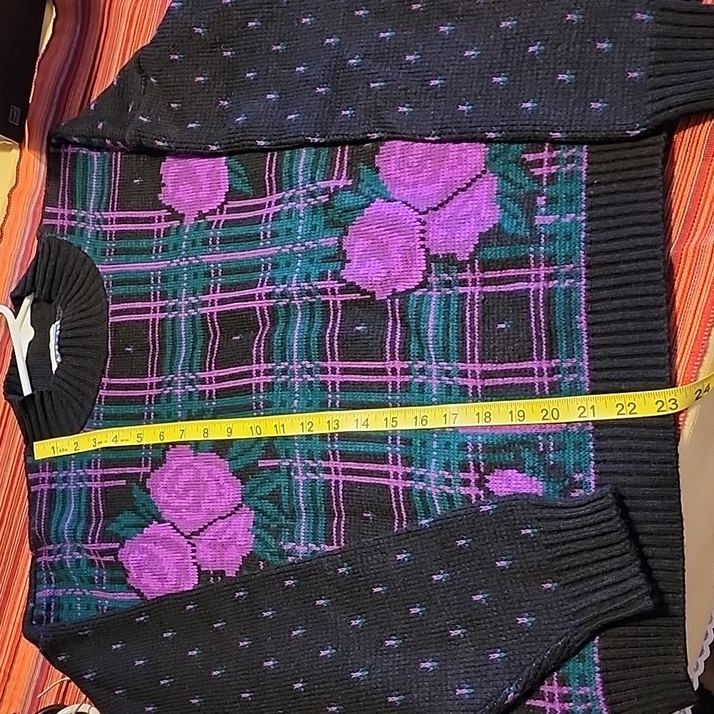 Vintage Cape Cod Sportswear Roses Sweater - Picture 7 of 8